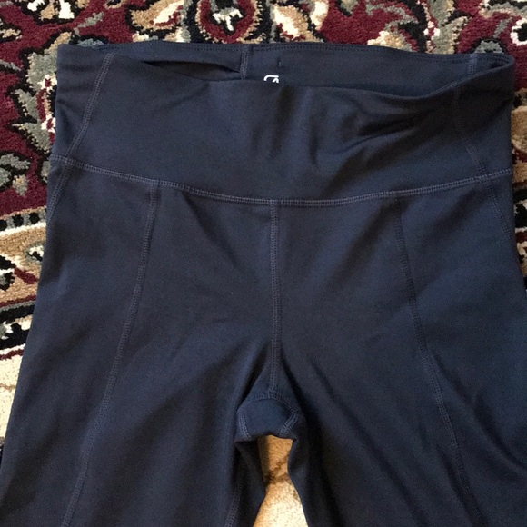 Gap Fit Capri - Picture 2 of 5